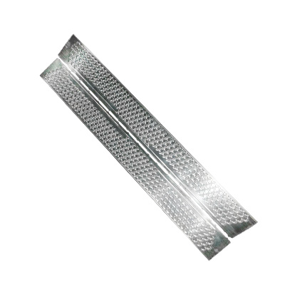 吹胀板式均温板